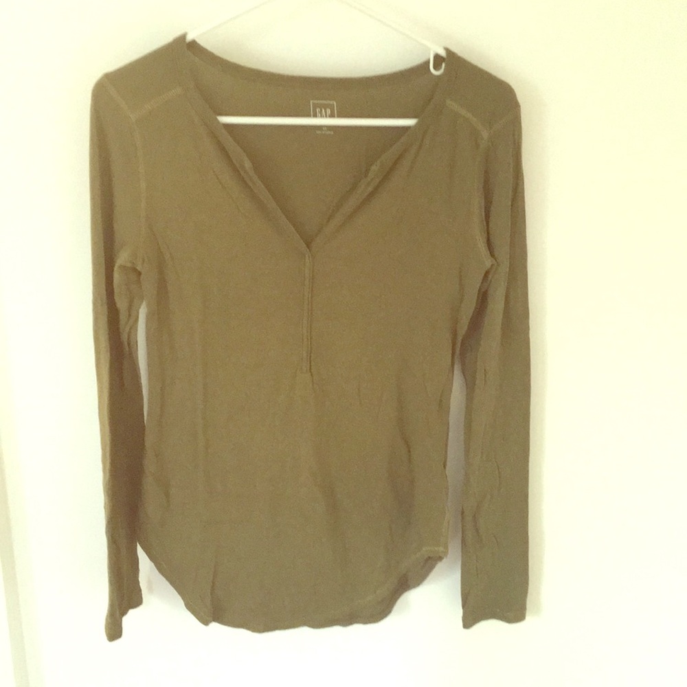 Olive green gap long sleeve